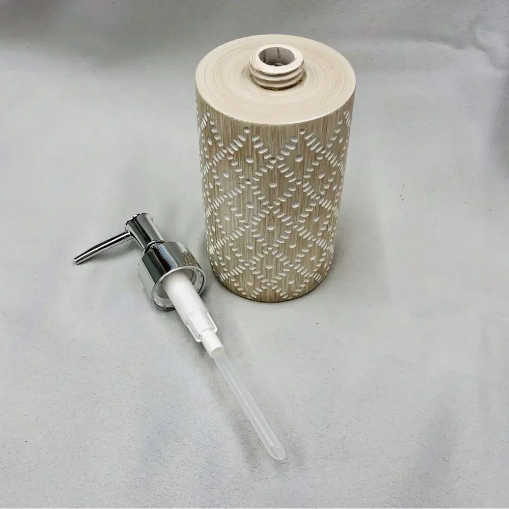 NWOT AMG Global Bathroom Accessories Soap Dispenser Mosaic Basket Weave Designn